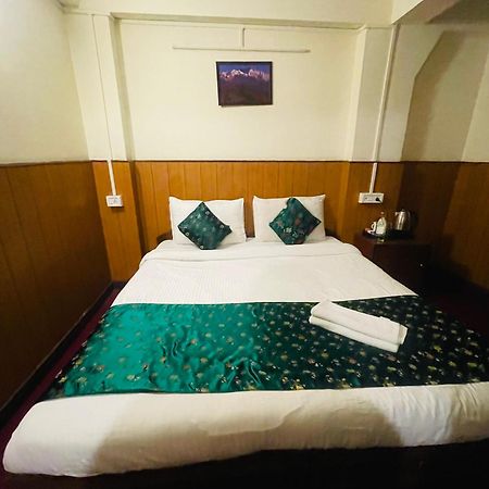 Hotel Palm Street Near Taj Agra  Zewnętrze zdjęcie